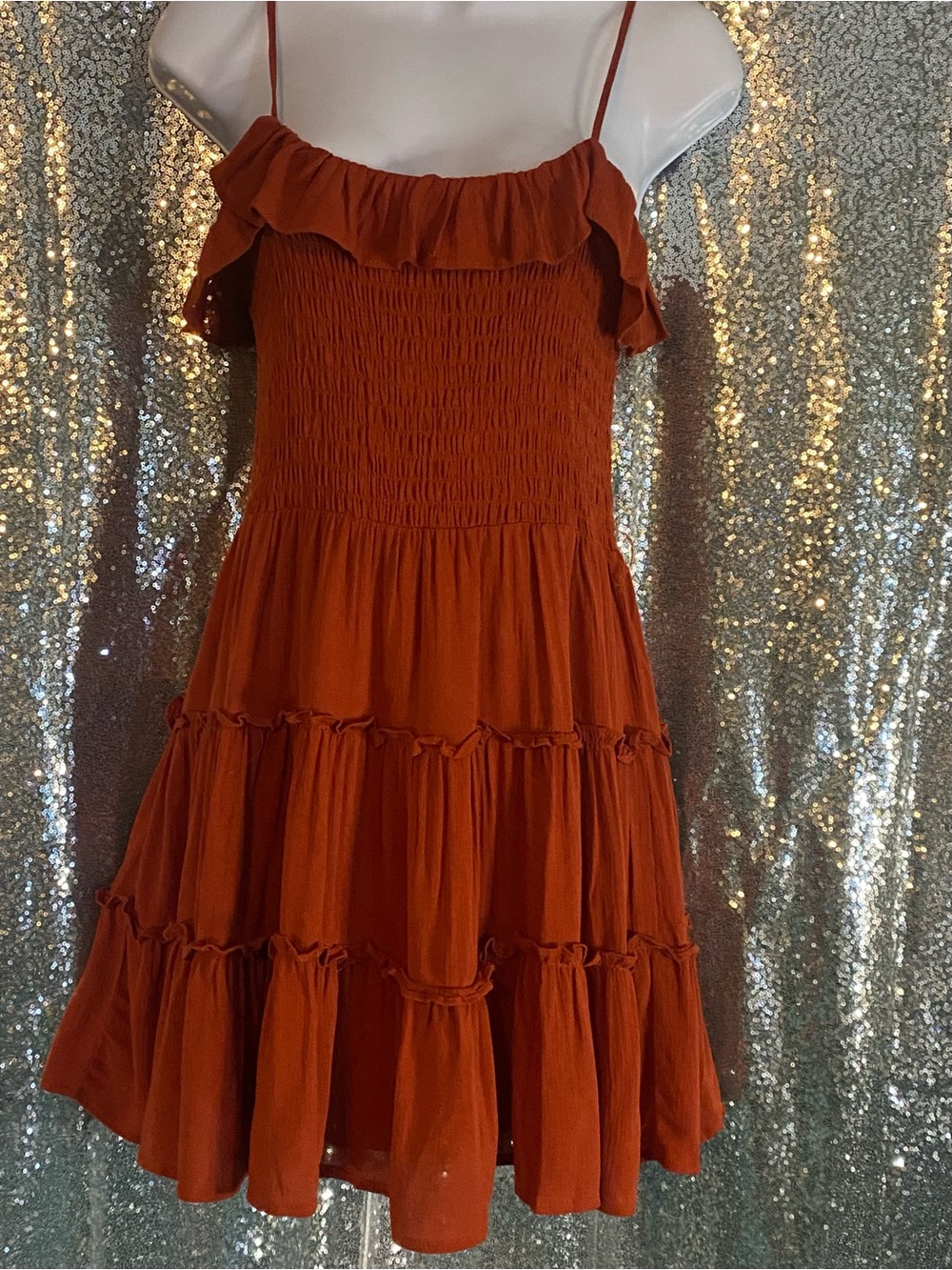 🍂✨ WILD MOSS RUST SMOCKED RUFFLE DRESS | SIZE MEDIUM ✨🍂